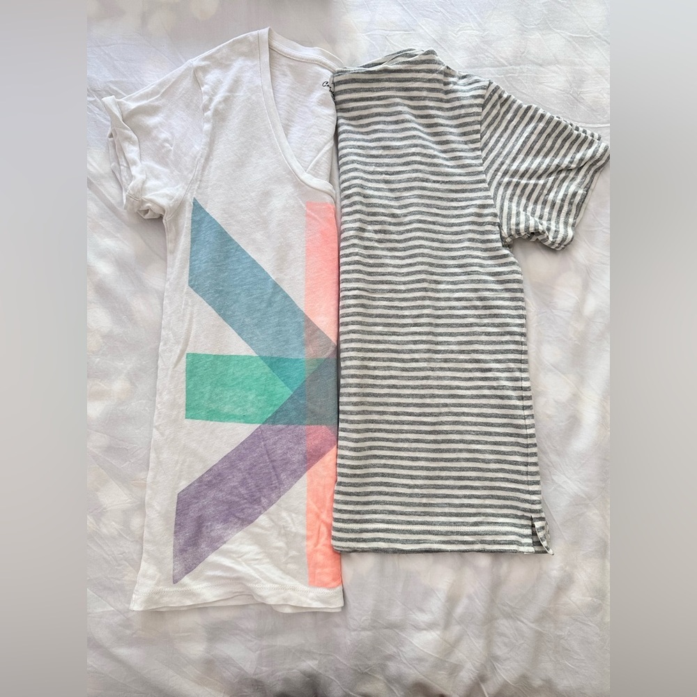 J.Crew Uniqlo Two T-shirts Lot White&Grey Strip Colourful Graphic Soft Comfort